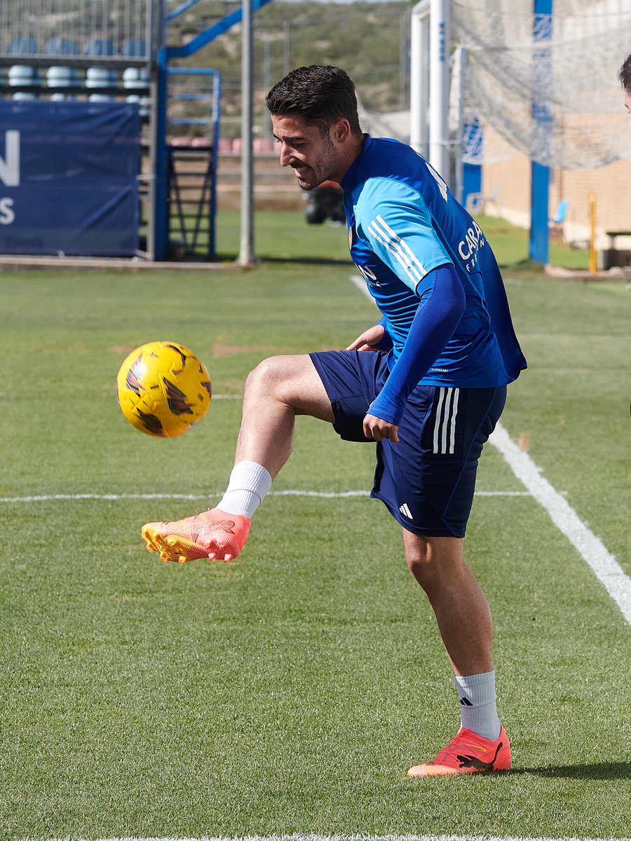 ⚽️🔜 𝗟𝗔 𝗥𝗢𝗠𝗔𝗥𝗘𝗗𝗔 🏟️
➡️ #RealZaragozaElche
@RealZaragoza | @LaLiga2 
#DefendiendoAlLeón 🔵⚪️🦁