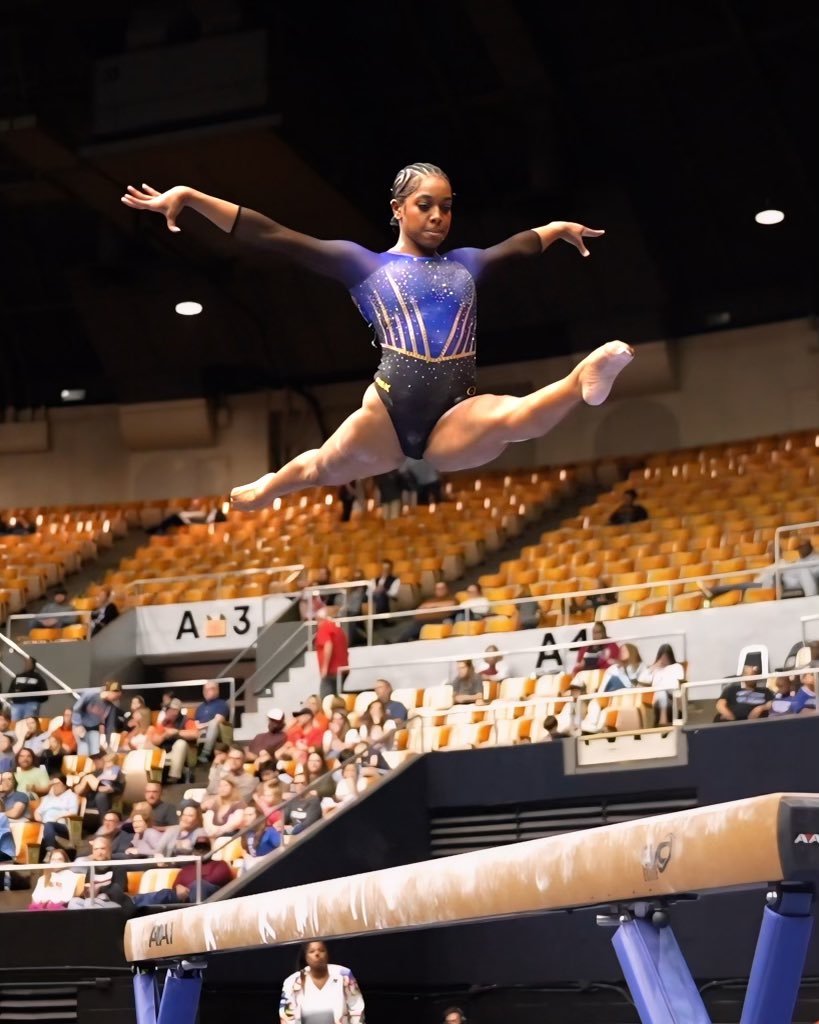 We’re so excited to have a bonus teammate for semifinals today! 

<a href="/FiskUGymnastics/">Fisk University Gymnastics</a> all-arounder Morgan Price will be rotating with us today! Let’s go Morgan! 

#PioneerProud | #GoBulldogs