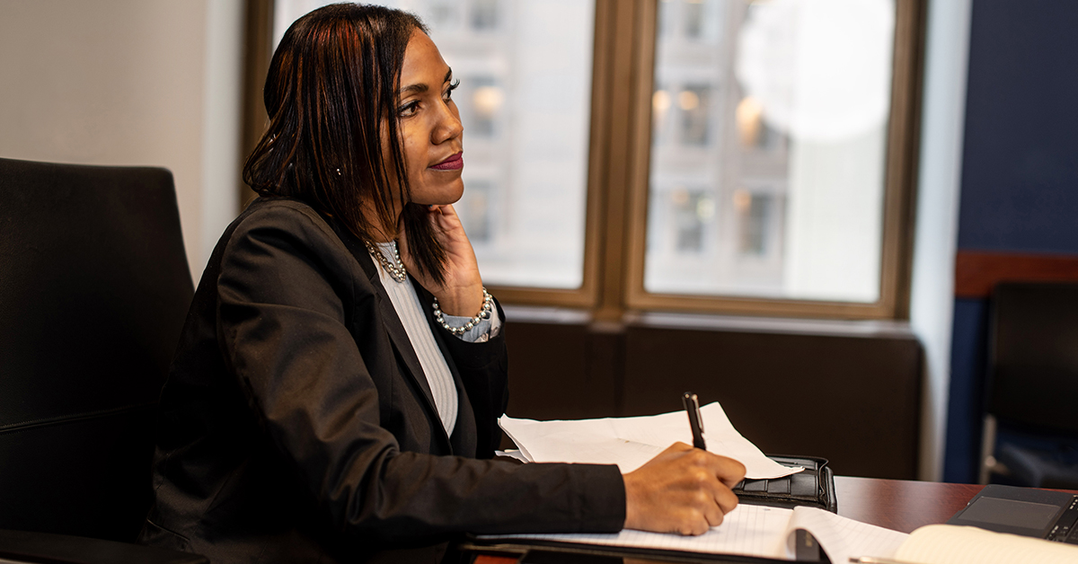 Join our team at #FBI Seattle as a forensic accountant! In this role, you will coordinate the financial aspects of the investigation with case agents, prosecuting attorneys, and others. The position closes 4/15 at 8:59pm PT/11:59 ET. ow.ly/mHfy50R6Nlt