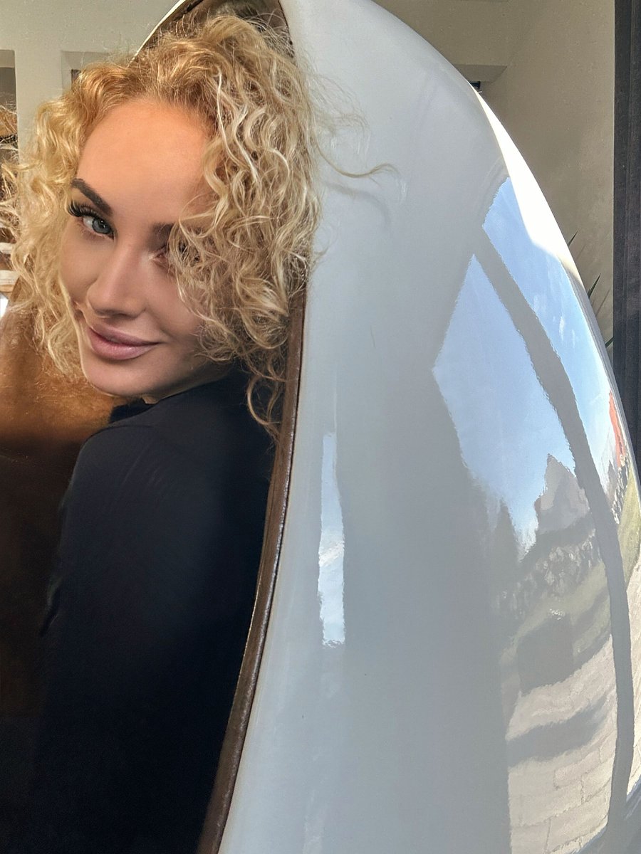 I'm watching you... What do you see in me? 🌺  #curlyhair #beauty #fypviral #fyp #onlyfans #fypviral #viral2024