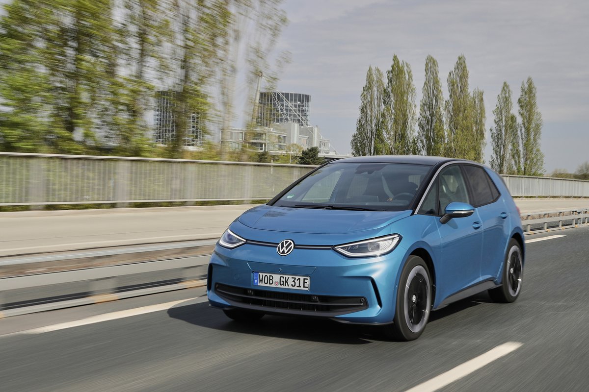🔋⚡ Key Benefits of Leasing the Volkswagen ID.3: ⚡🔋

✅ ZERO Emissions
✅ Cutting Edge Technology
✅ Exceptional Range
✅ Low Monthly Payments

dreamlease.co.uk/offers/persona…

#VolkswagenID3 #Carleasing #ID3 #EV #LeasingUK #Futureofdriving #MaxPro