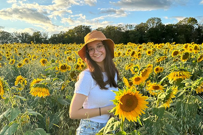 “I have a packed schedule each week, and I love it.” Caro Carneiro ’24 (psychology), who’s lived in four countries and found a campus home here as a student-researcher, MOB officer, tour guide and TA. dson.co/3PWqmCX