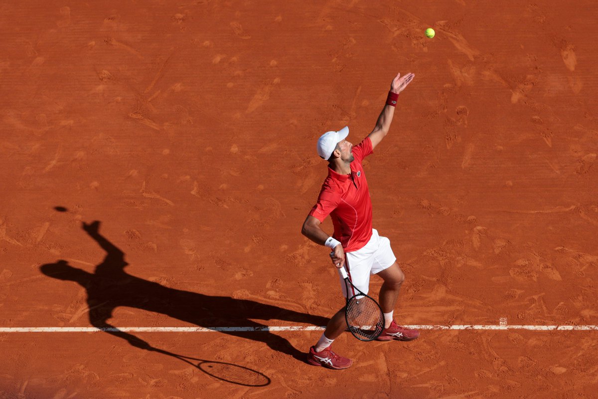 Serving up another @atptour record for @DjokerNole ✔️ Already the all-time leader in Masters 1000 titles and finals, Novak Djokovic has surpassed Rafael Nadal for the most Masters 1000 semifinals appearances with 77 on his career ✨ #RolexMonteCarloMasters