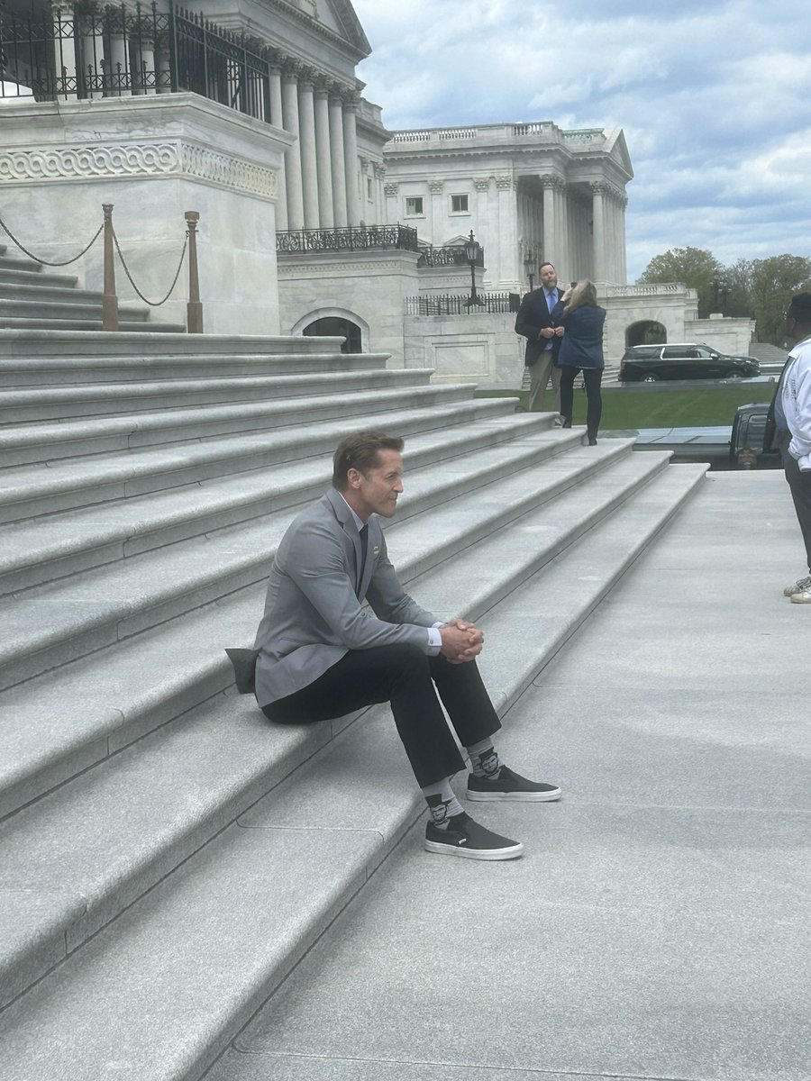 > @RepThomasMassie meeting with students right now, and he has one very engaged pupil in the back (@RepMcCormick)