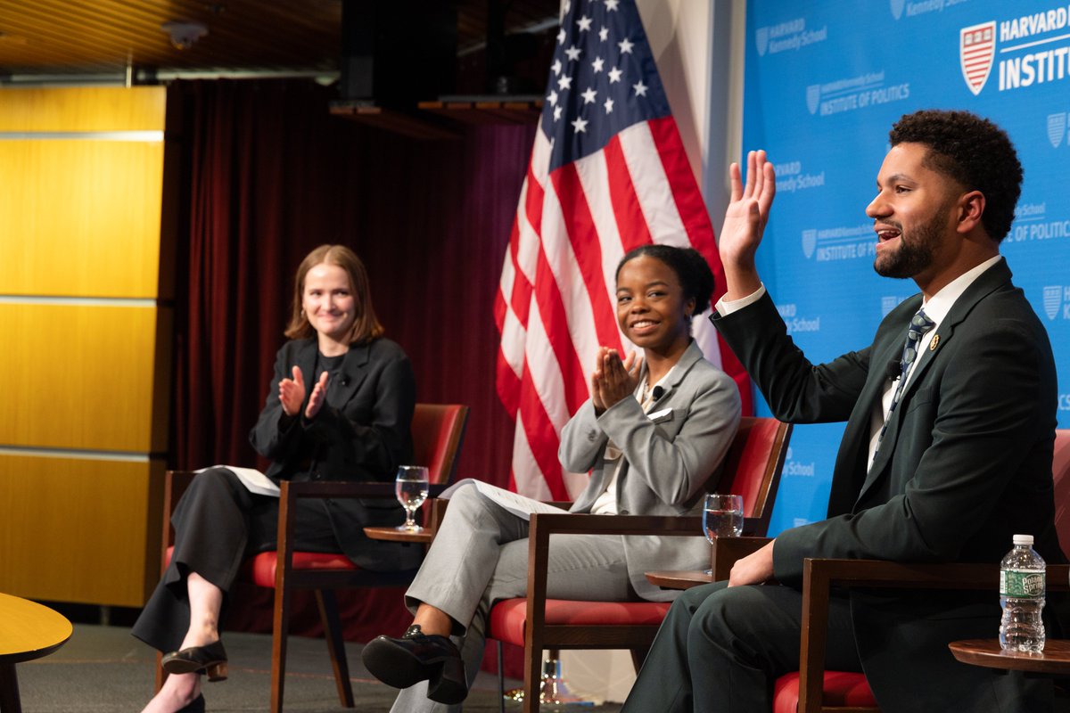 Last week, I had the pleasure of joining Harvard College Student, Keren Elmore & NPR's Elena Moore, for a conversation on youth involvement in government at @HarvardIOP. Gen-Z is a force of change. When we get involved, we can create a future that works for everyone.