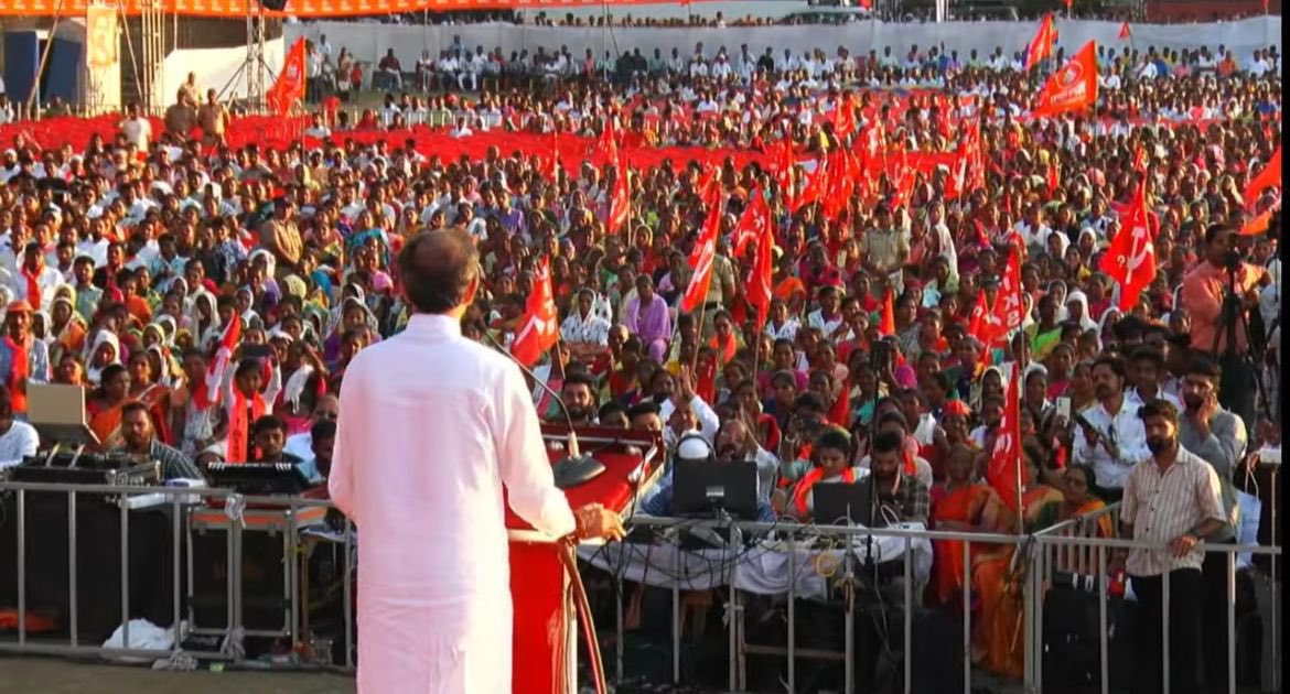 Red flags of communism has replaced saffron flags in Uddhav Thackeray’s rally