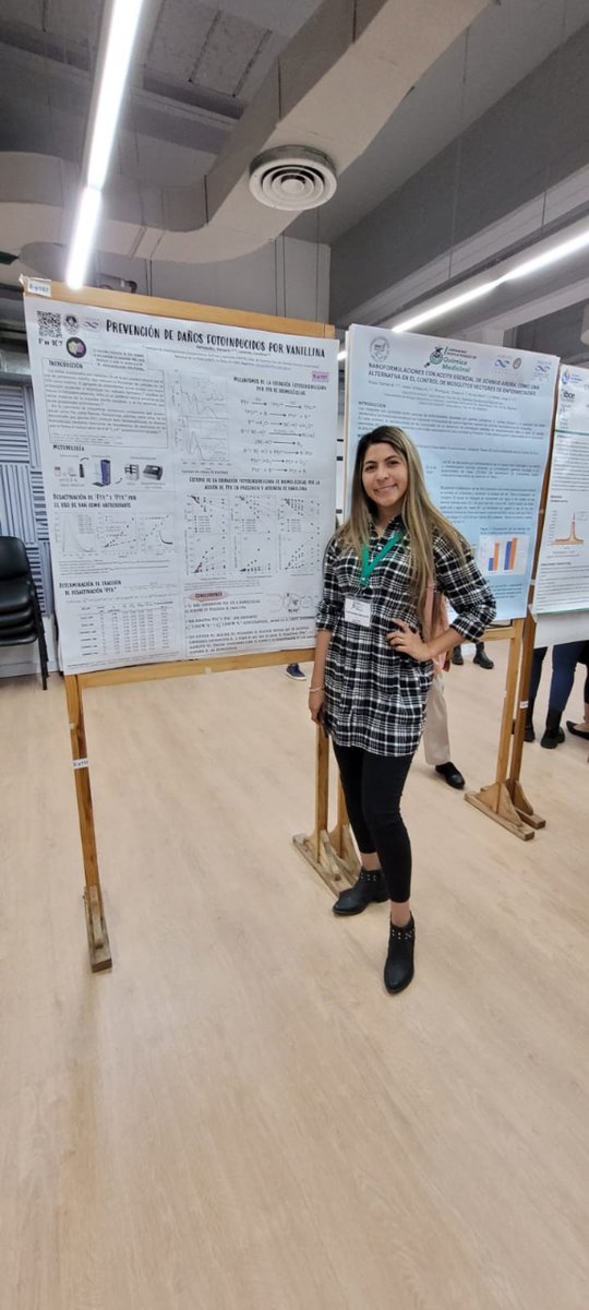 Heryerli del Grupo de Investigación en Fotosensibilización y Fotobiología Molecular del <a href="/inifta_ok/">INIFTA</a>  presentando su poster en las Jornadas de Química Medicinal <a href="/jornadasqm/">I Jornadas Rioplatenses de Química Medicinal</a>