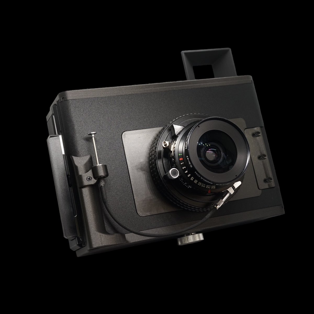 ChromaCamera's tweet photo. I’ll be sending out an email to my mailing list later on tonight with details about the V2 #InstantWide I’ve been working on. @lomography #Lomograflok https://t.co/qDP1YACAfG