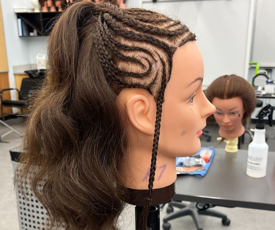 Thrilled to spotlight Studio500's impactful partnership with The Ontario Youth Apprenticeship Program. Witnessing the power of collaboration as these OYAP students master the art of braiding 
- Darrah, Studio500