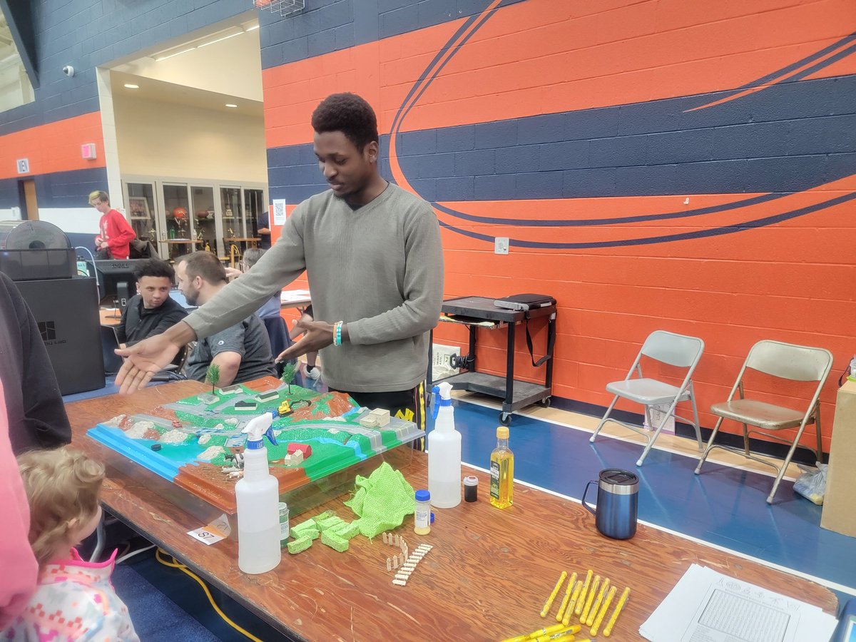 It has been a busy week for the lab with a K-12 #STEM fair on Wednesday and 3 undergrad presentations at <a href="/UISedu/">University of Illinois Springfield</a> STARS yesterday and today. Some truly impressive #wundergrads!! #UndergradResearch #ECR #NewPI