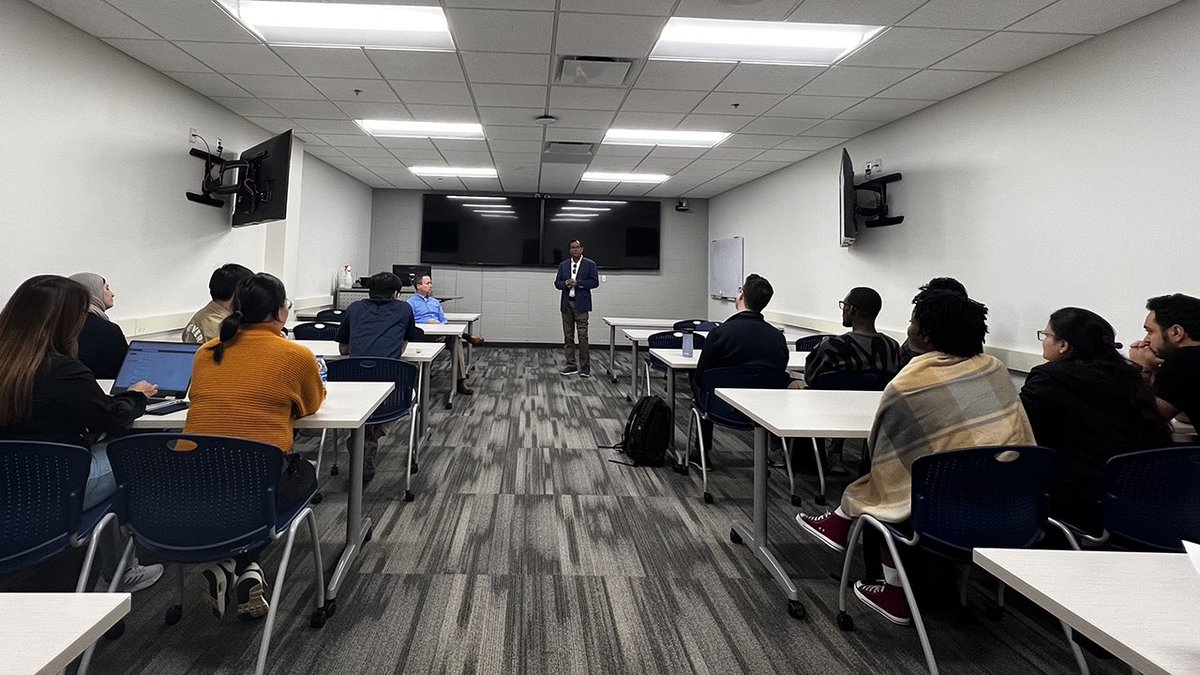 We were excited to welcome Dr. Mahesh Fuldeore '05 recently to speak to our graduate students. Dr. Fuldeore received his Ph.D. from the HCOP in 2005. He is the head of neuroscience and health economics outcomes research at Abbvie. #WarEagle | #InnovatingPharmacy