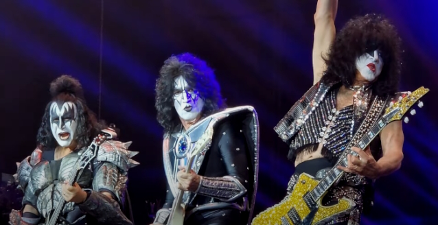 KISS Could Have New York City Street Re-Named In Band's Honor blabbermouth.net/news/kiss-coul…