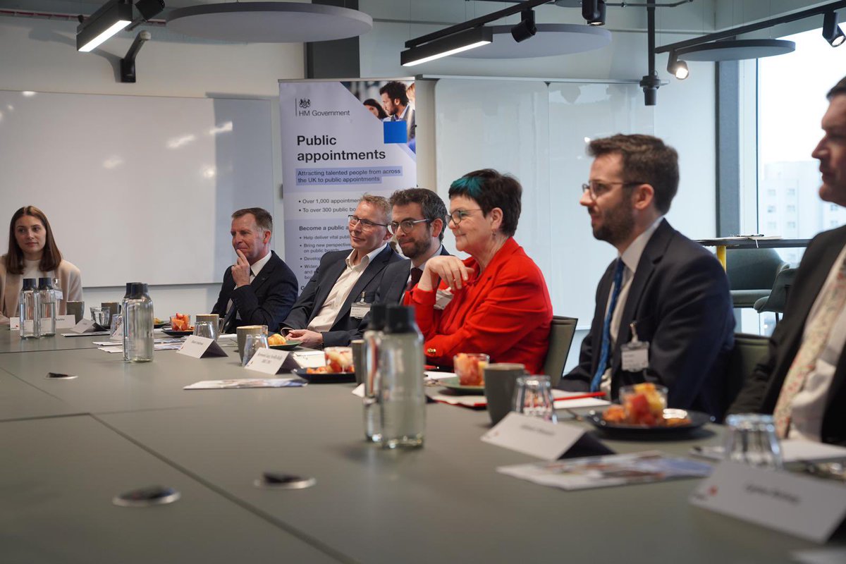 LNevilleRolfe's tweet photo. Very productive meeting with senior industry leaders today hosted by @PwC here in Belfast - talking about how public appointments can bring benefits to themselves and their talented employees in their current roles. I look forward to keeping the conversation going. https://t.co/j0h4LYLuIo