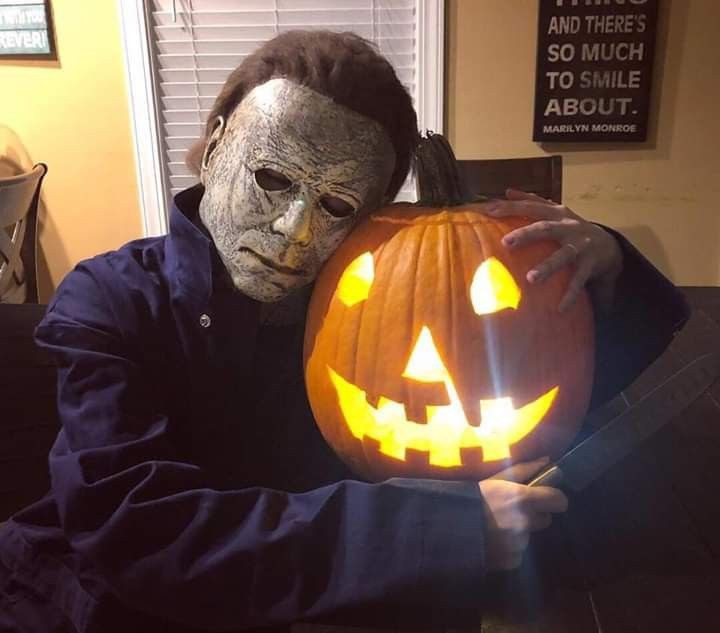 How much do you love Halloween? 🧡

#MichaelMyers #QuestionOfTheDay