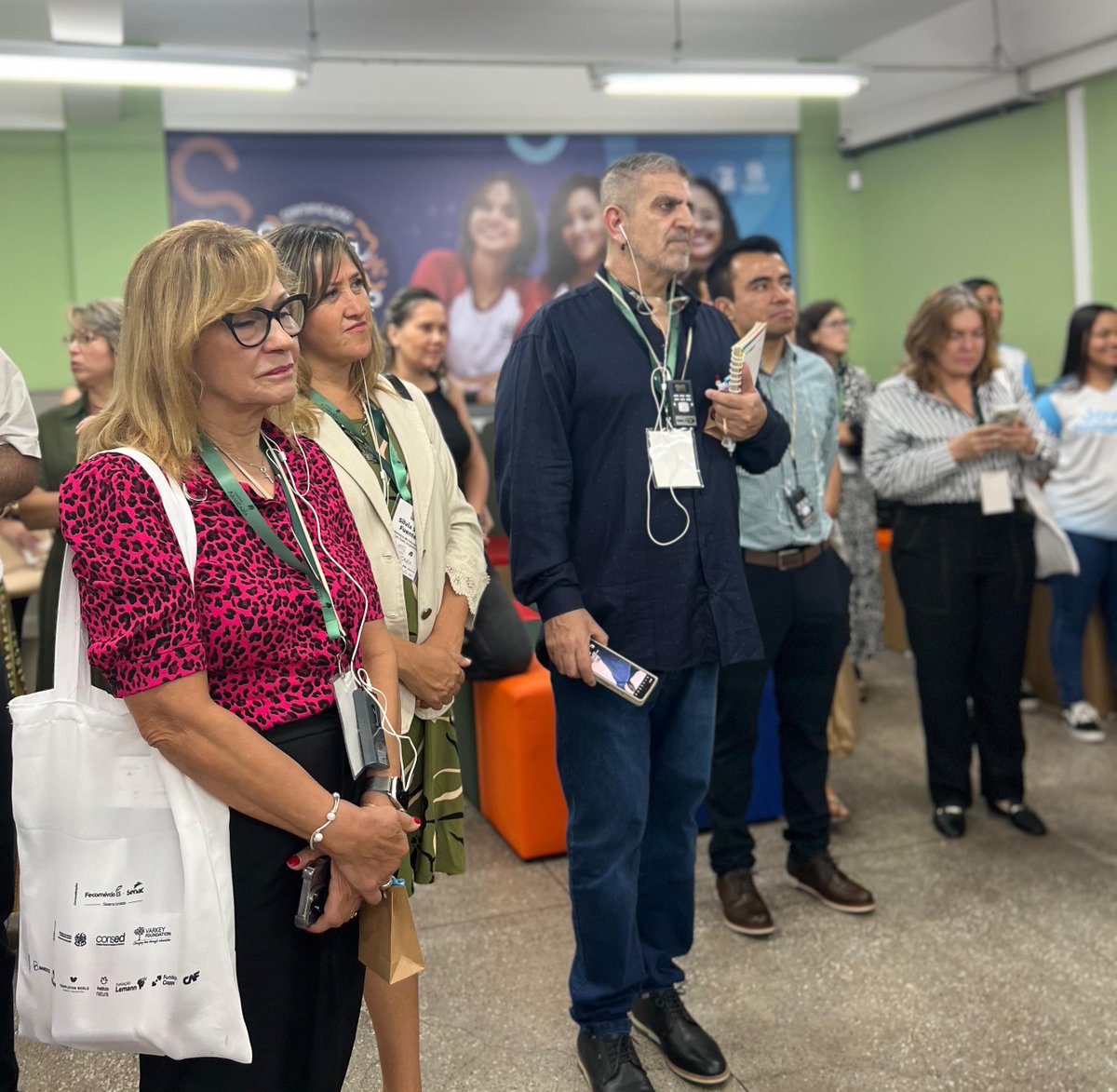 Segundo encuentro en foco: hoy visitamos escuelas en Espírito Santo 🇧🇷 con ministros y secretarios de la región de #ComunidadAraucaria. En las escuelas de tiempo integral la autonomía y el protagonismo de los estudiantes son una realidad 💪📕