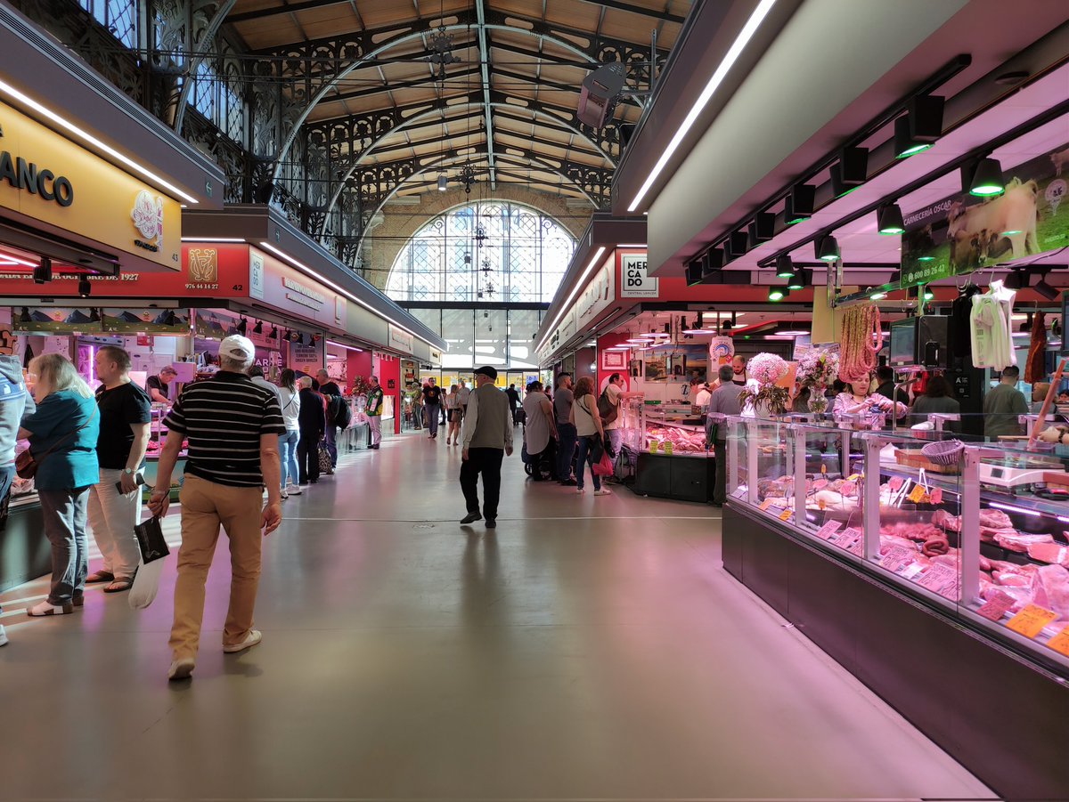 En la lucha contra agendas restrictivas, sé que poco se puede hacer, pero cada acción cuenta:
- Entro en la ZBE de mi ciudad con mi diésel.
- Priorizo lo local al comprar producto fresco en el pequeño comercio.
-Apuesto por la privacidad y libertad al pagar siempre en efectivo.