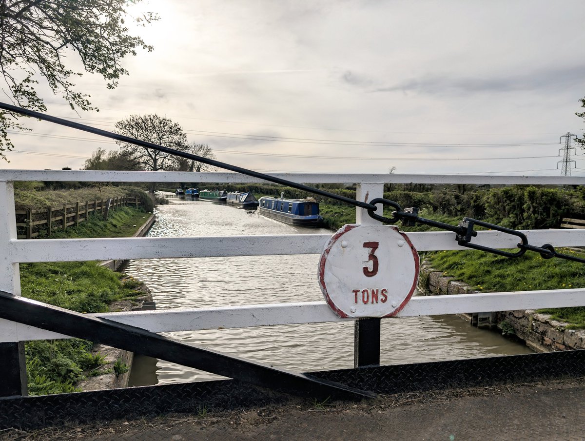 Kennet and Avon Canal (@KennetAndAvon) on Twitter photo 2024-04-12 17:17:35