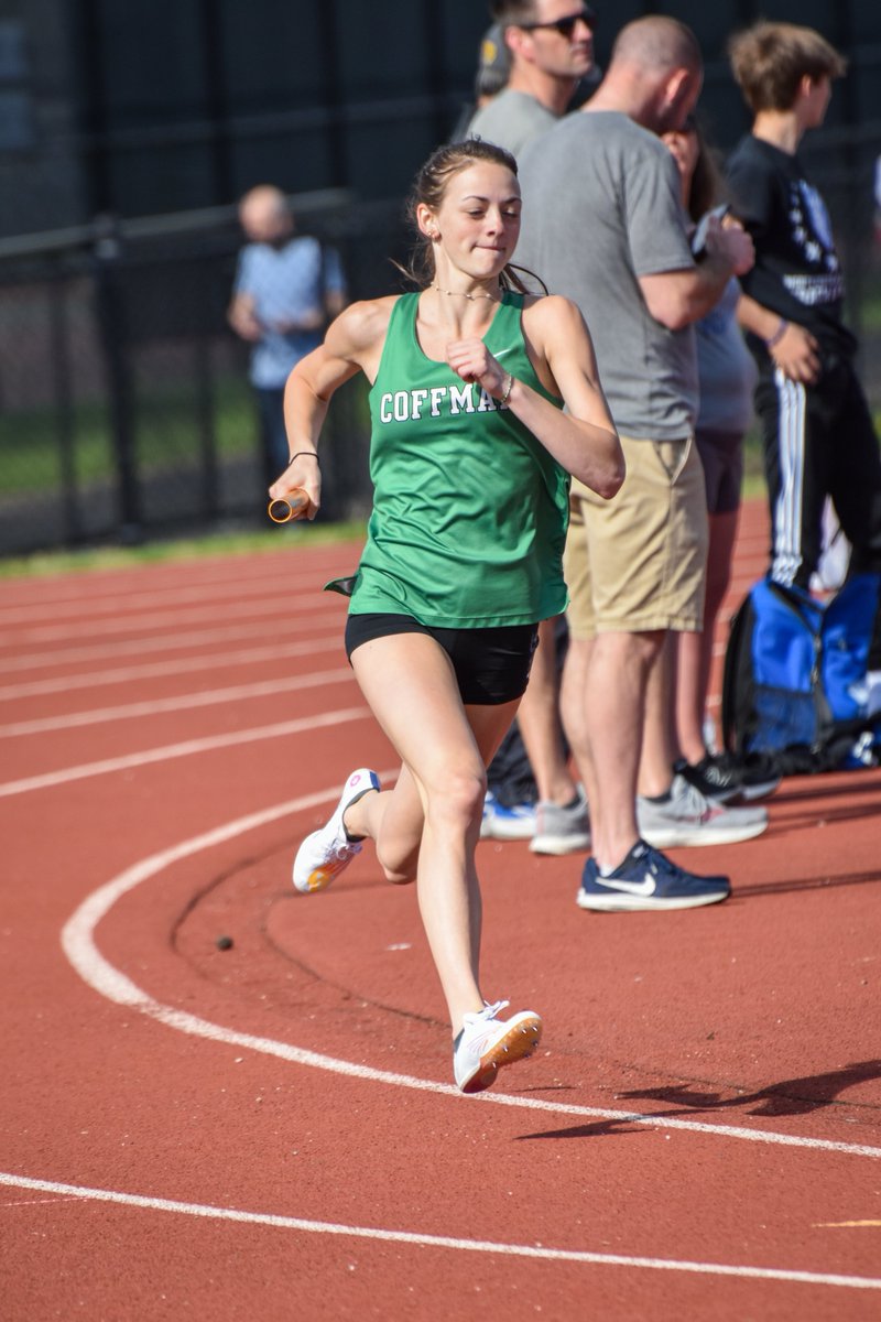 Joe Lenge Classic tomorrow at Coffman Stadium. Field events and running prelims at 9:30; running finals on rolling schedule at 11:30. We will honor Coffman track seniors in the break between prelims and finals. Tickets are $8 if purchased online; $10 cash at the gate. #Lenge