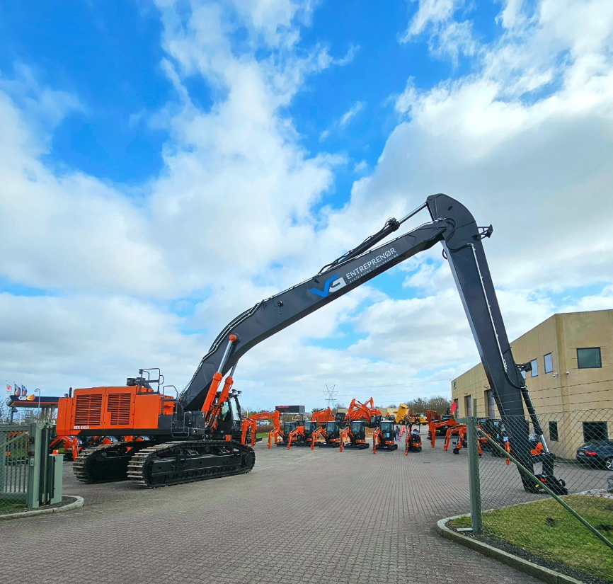 Thanks to Danish Construction Channel for this shot at a recent open house event with our authorised dealer in Denmark, H.P. Entreprenørmaskiner A/S. 📸