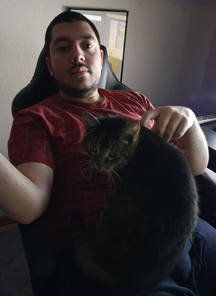 cryarionic's tweet image. Heute, am 12. April 2024, wurde Tina in meinen Armen eingeschläfert.
Sie hat mich über 10 Jahre lang begleitet und ich habe sie sehr geliebt.
Ich vermisse sie jetzt schon, insbesondere, dass ich nie mehr aufwachen werde und sie auf mir vorfinden werde.
Danke für alles Tina ♥️