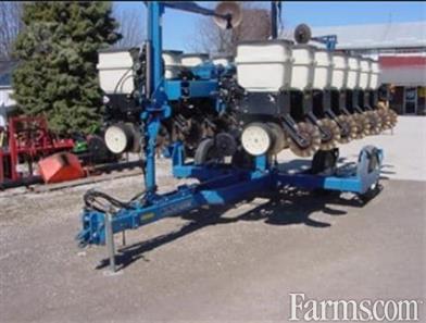2013 Kinze 3500 #planter ⏬ 8x15, #NoTill coulters, box extensions & KPM II monitor, listed by Born Implement. 🔗usfarmer.com/planting-and-s… #USFarmer #Kinze #FarmEquipment #Plant24 #AgTwitter #OhioAg #Planting #FarmMachinery