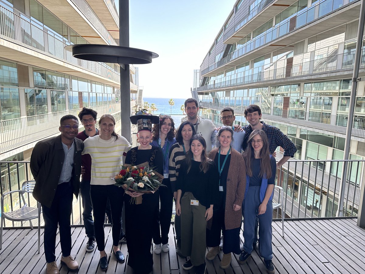So proud to say we have our first ⁦<a href="/LabHaase/">HaaseLab</a>⁩ Dr! Huge congratulations for an excellent PhD and defense ⁦@CarmenMoccia0⁩ Dra Moccia! 🥂🍾❤️