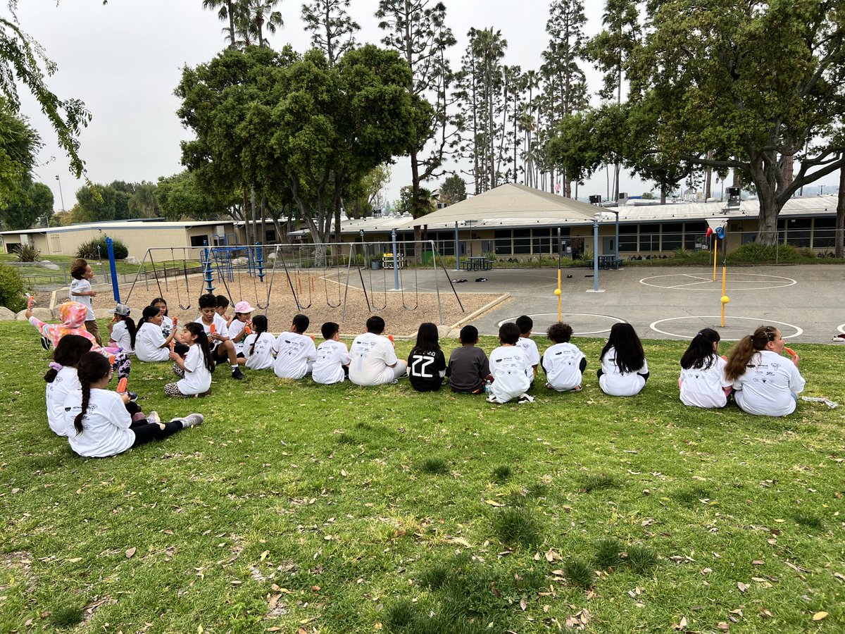 LaderaPalma (@laderapalma) on Twitter photo Our FunRun is a lot of fun with music and bubbles! Raising money for PTA in a fun and healthy way!!💕 nuestra carrera para recaudar fondos ¡divertido con burbujas y música! <a href="/LHSchools/">La Habra Schools</a> <a href="/LaderaPalmaPTA/">Ladera Palma PTA</a> #funrun Our FunRun is a lot of fun with music and bubbles! Raising money for PTA in a fun and healthy way!!💕 nuestra carrera para recaudar fondos ¡divertido con burbujas y música! <a href="/LHSchools/">La Habra Schools</a> <a href="/LaderaPalmaPTA/">Ladera Palma PTA</a> #funrun