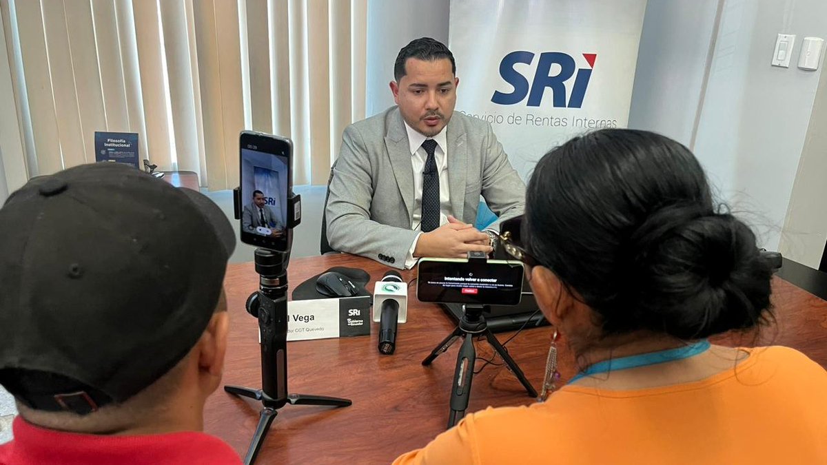 SRIoficialEc's tweet photo. Tras la vigencia del incremento del #IVA al 15%, la Dirección #Zonal5 del SRI ejecuta una extensa agenda mediática para difundir la nueva tarifa. https://t.co/m9XALmikgt