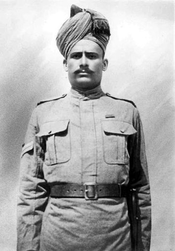 On this day in 1916 Naik Shahamad Khan, a Punjabi Muslim of the 89th Punjabis, British Indian Army (now 1st Bn, Baloch Regt), was awarded the Victoria Cross for valour whilst serving on Tigris Front, Mesopotamia. vcgca.org/our-people/pro… @ukinpakistan @VCTrust @OfficialDGISPR