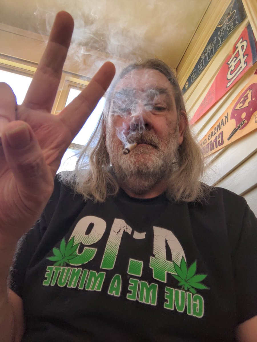 HAPPY FRYDAY!!!!