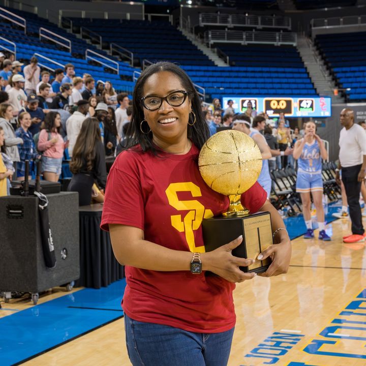 📣 WE ARE 👏👏 'SC 👏 👏 @USC Gould won the Supreme Court basketball game this week against UCLA Law School! Shout-out to @USCGouldDean Franita Tolson, who won the free-throw contest at halftime. 🥇🏀 🏆 ✌️ 📸 Photos: Daniel Tran (IG: danielcapturesthelight)