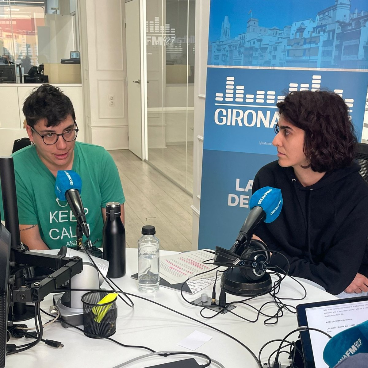 🔵 #Els4Rius a #GironaFM

💼 Lau Alabau i Ariadna Micó del <a href="/ocupacio_gi/">SMOcupació Girona</a> ens parlen sobre la inserció laboral del col·lectiu trans i no-binari

Ivoox ▶️ go.ivoox.com/rf/127353623
Spotify ▶️ shorturl.at/eknO5