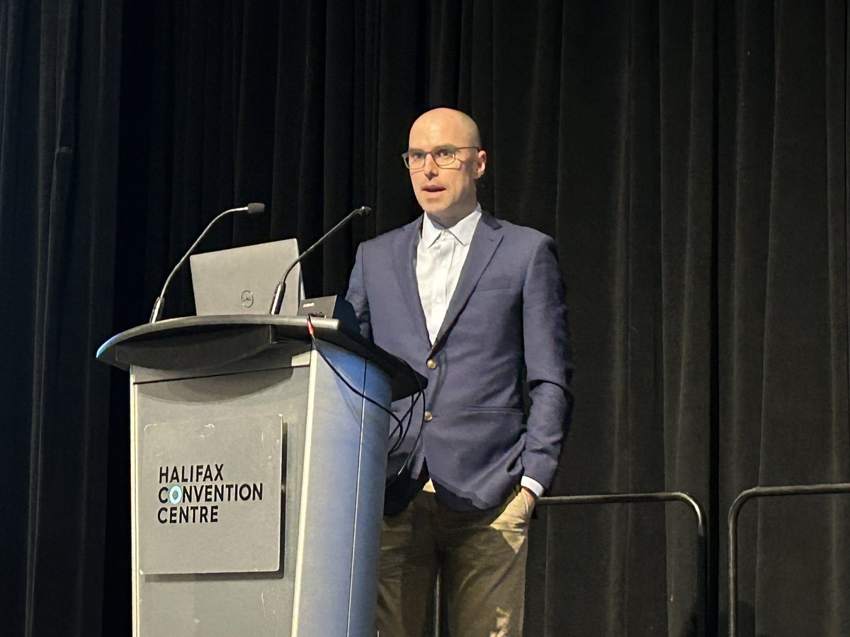 jon_bailey_anes's tweet photo. @DalAnesthesia regional fellow @danwerry on #Rebound pain #ANESRD24

Dexamethasone dose dependent reduction in rebound incidence and severity

>4000 patients

Also the sooner, the better!

Trend over last years 
🔼 dexamethasone use
🔽 rebound

@Ropivacaine @garrettsbarry https://t.co/ezSYpL2HMB