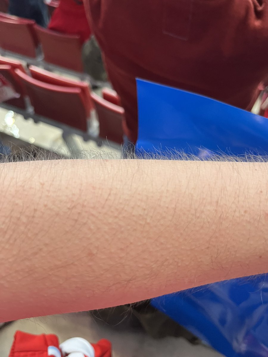 GoldeAngelito's tweet photo. Solo es un himno y un tifo https://t.co/desEMabCtu