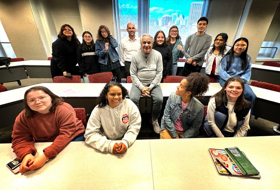 .@EmersonAlumni, member of the Board of Trustees, & award-winning producer/director, Kevin Bright, visited documentary class this spring to talk his film, Neurongi, an impactful story about the #dogmeat industry in #SouthKorea.🇰🇷