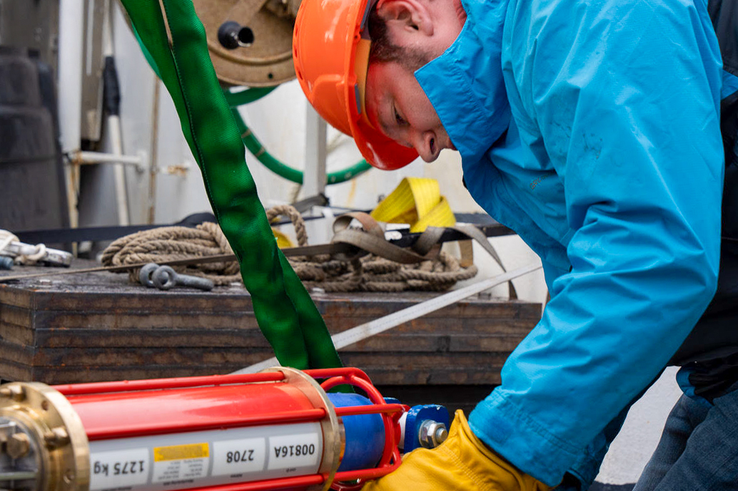 Led by @URIGSO coral reef specialist Andrew Davies, the team has deployed two landers off the @NOAA Ship #NancyFoster for a week-long test before their year-long journey on the ocean floor.