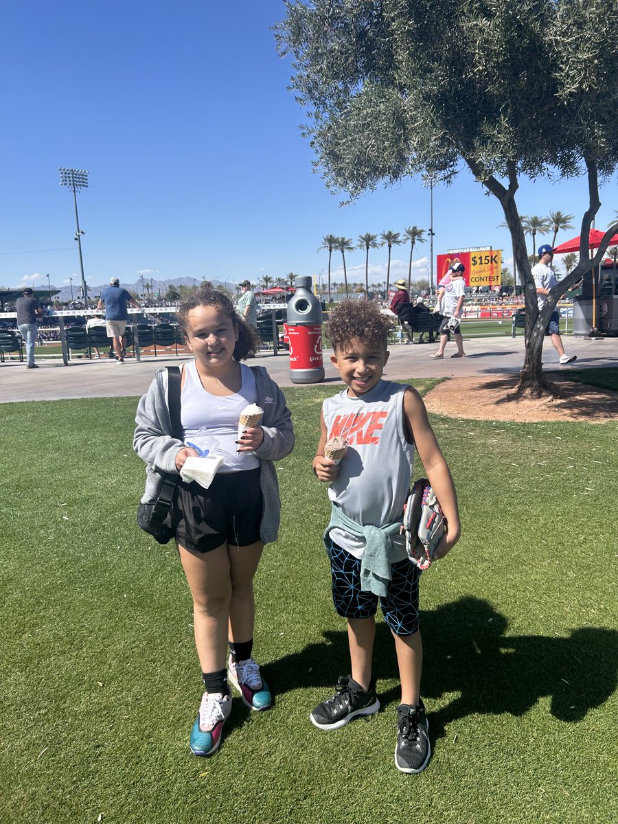 Bella n AJ had a great time at spring training now they can’t wait to participate in the ⁦@CleGuardians⁩ Youth Baseball/Softball camps.The camps will run this summer all throughout northeast Ohio.The camps will have pitch,hit,&run contest & much more. PLAYBALL! For $25 off