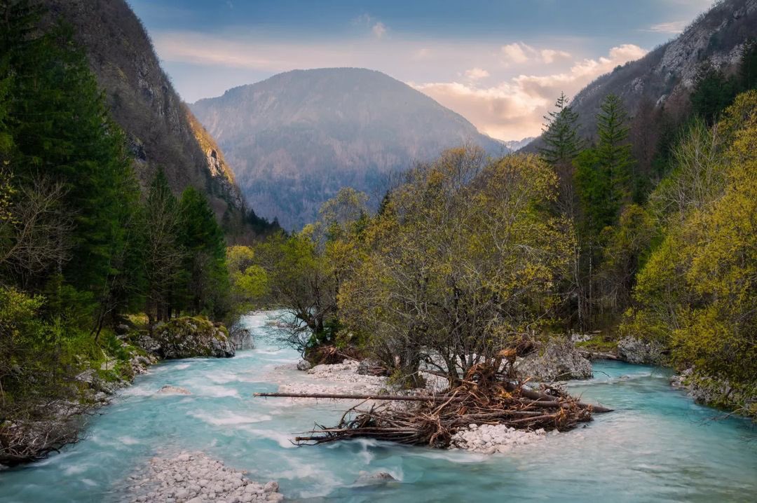 Wow wow wow, Soča Valley really never disappoints! 😍😍😍 Photos by 📸 @vodnares and @ajda.prevc.art