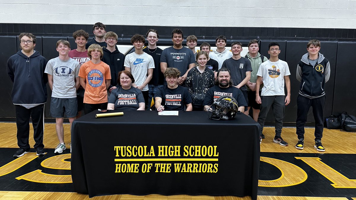 Congrats to Tavi Neamtu for his commitment to compete at Greenville University next year. He’s seen here surrounded by family, coaches, and teammates.