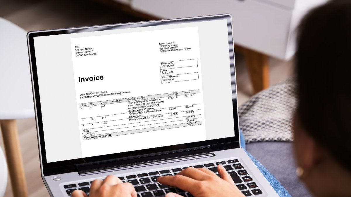 ValuedVoiceLV's tweet image. What is an Invoice? Types and Advice dlvr.it/T5L4Qz #SmallBusinessFinance #SmallBusinessAccounting @smallbiztrends