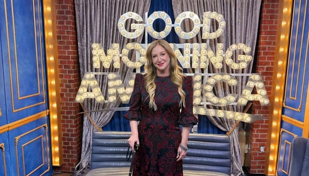 sixofcrowsxm6's tweet photo. Leigh Bardugo on interview about S&amp;B:
"It was true magic to see that happen,to see these things i had only dreamed come to life.And i was heartbreaking too,because there's so much story left to tell" Let's keep fighting to make those stories come true as well☀️ #SaveShadowAndBone https://t.co/B9g0aqg3fe
