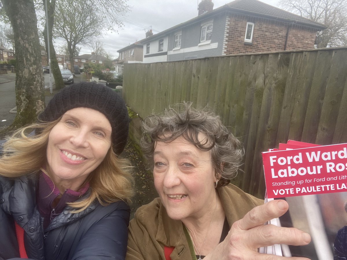 Out in Ford Ward delivering election leaflet with our Labour candidate, Paulette Lappin. Talking to residents who want local Labour councillors and a Labour government. Vote Labour on 2nd May ⁦@Paulett54122148⁩ ⁦@CllrIanMoncur⁩ ⁦@seftonlabour⁩