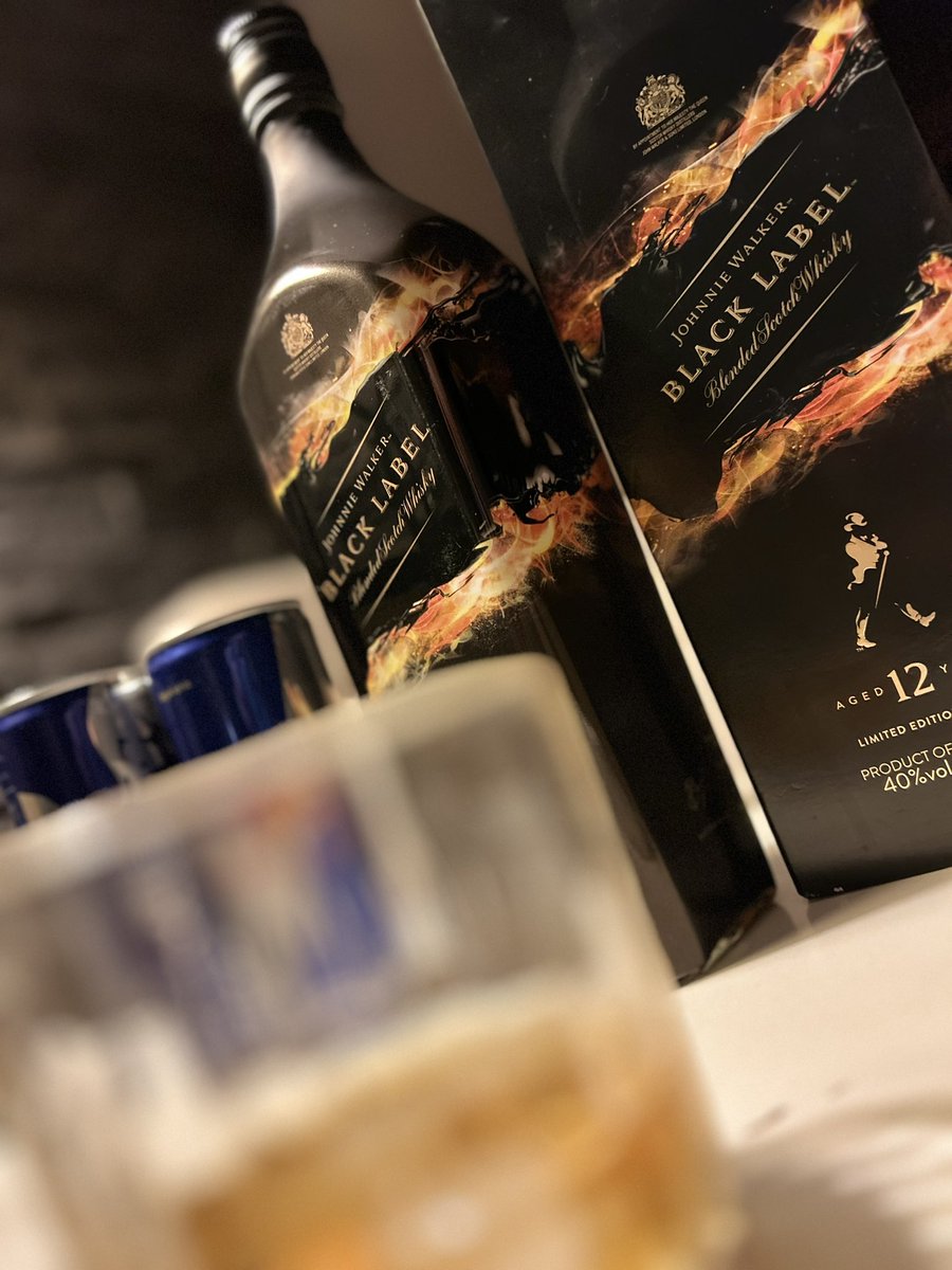 Gunun mana ve onemine istinaden 🥃 🔥#izmir den cift arkadaslar sadece! #izmircuckold #izmirswinger Mutlu Bayramlar 🍬