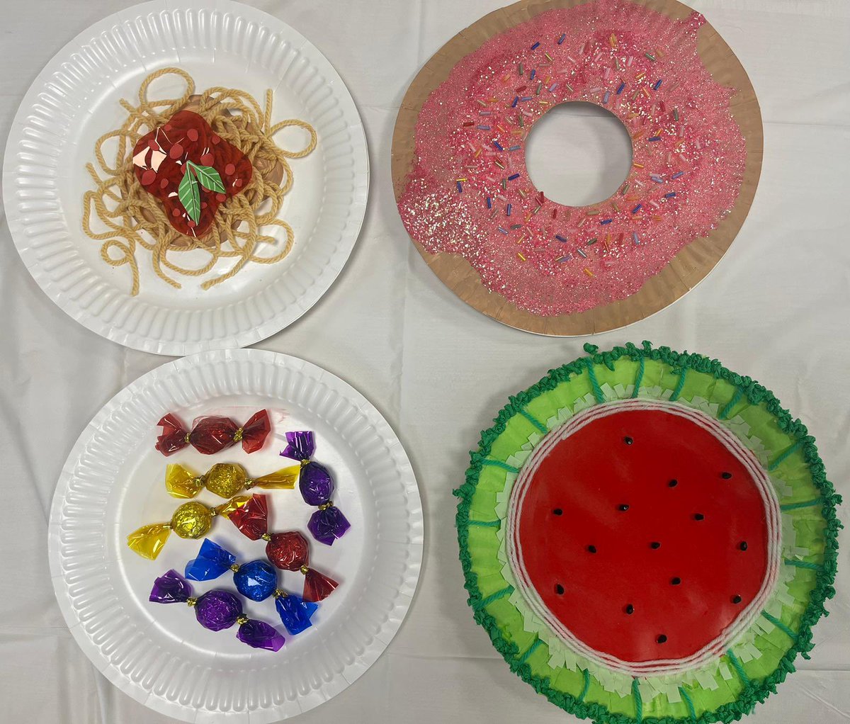 elementproject_'s tweet image. 🌙 Eid Mubarak from us, to you. We spent this evening celebrating good, Charity &amp;amp; art 🎨🖌️🥗

Watch this space for Jumana x Element animation ✨

#Elememt #Eid2024 #FindyourElement 
#Youtharts