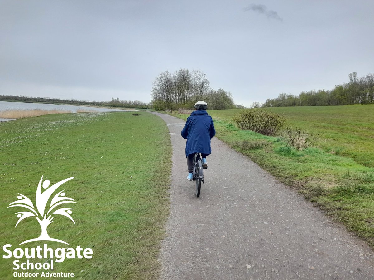 Great fun exploring @AnglersPark discover the bird hides. 🚴‍♀️🔭🪶🦅 #ExploreMore #Hiking #Exploring #GetOutside #OutdoorsAdventure

 @MyWakefield @LtL_News @frogbikes @LearningAway @IOLOutdoorProfs @CLOtC @tes @RamblersGB @MT_Association @Team_BMC @CycleKirklees