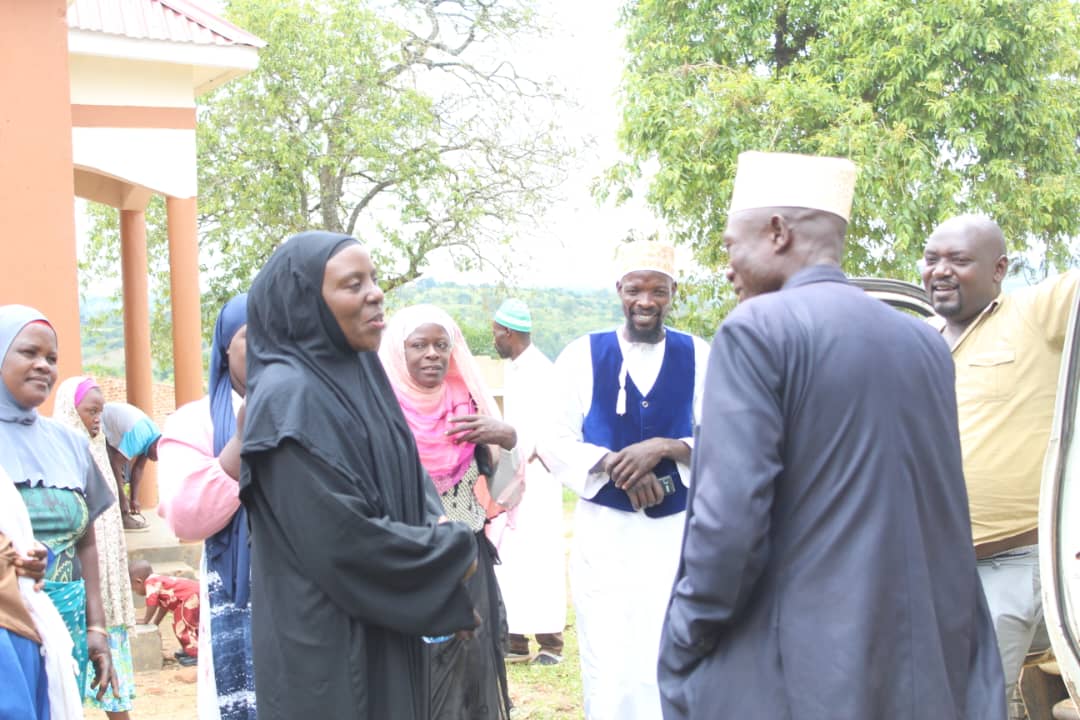 Amidst the busy schedule from #PlenaryUg, I travelled to Kyegegwa and joined Muslims on the celebration of Eid-Al-Adha. I applaud you for completing Ramadan and May Allah grant you the best in your life. Catch me tomorrow on your TV as we discuss matters of national importance.