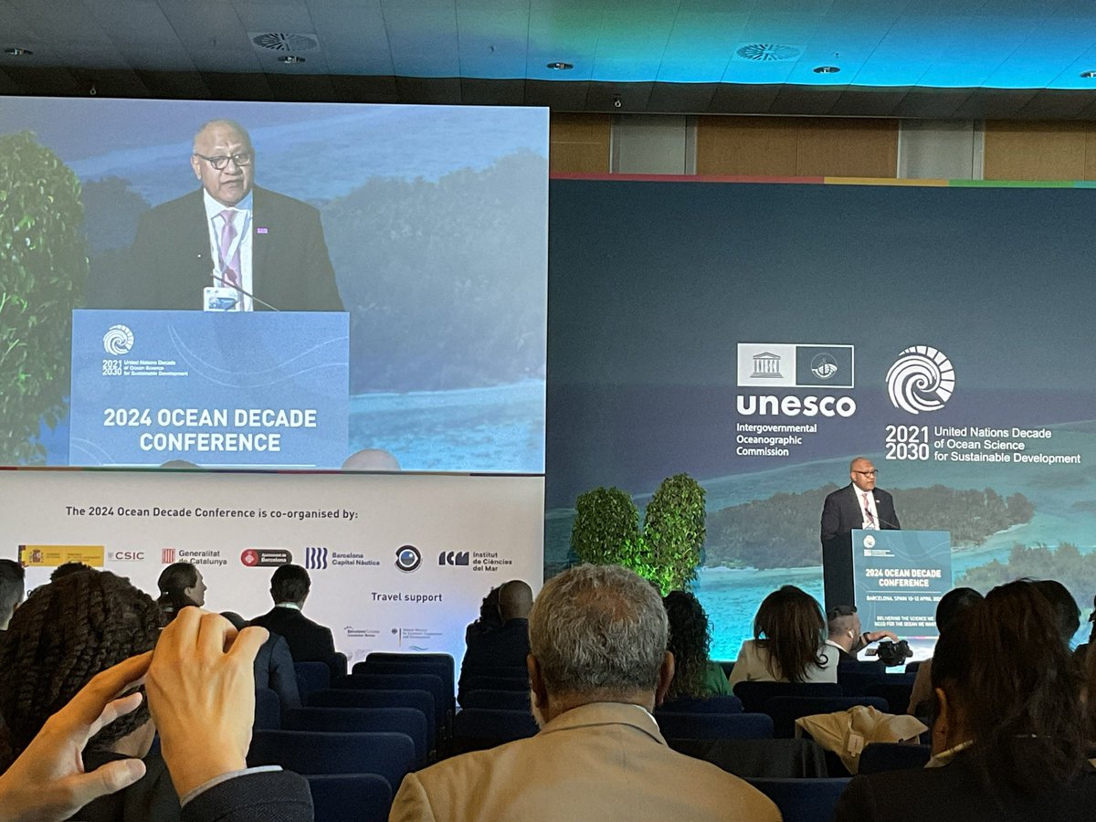 deepseadawn's tweet image. More inspiration today at #OceanDecade24. And way to go @JyovianStorm! What a beautiful, brilliant panel that was!
Great to see you again so soon @mvisbeck!

#OceanDecade