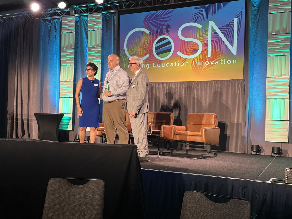 @KrisHagel congratulations for a WELL deserved @CoSN Volunteer of the Year Award.