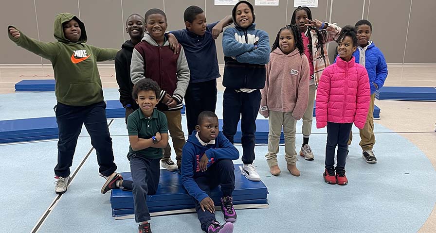 Eagle Fit, a new before-school program at @WindingSprings in the @CharMeckSchools, combines physical activity and #IHTZONE HRMs to prepare 3rd grade students for academic success. And it’s working. Academic benchmark testing scores are on the rise. 👉 zurl.co/pmWW