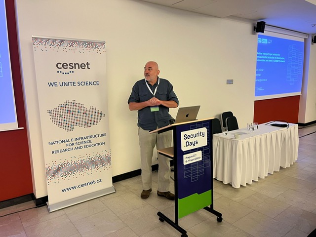 CESNET_cz's tweet image. I dnes pokračovala mezinárodní konference Security Days od @GEANTnews. A naši kolegové nemohli chybět! Jak napsal náš kolega @KolouchJan : "Pokud se zabýváte kybernetickou bezpečností, měli byste tu být" 
#PropojujemeVedu